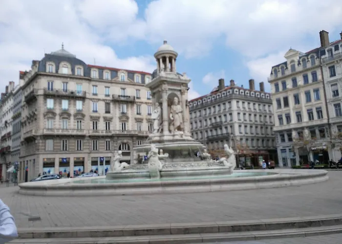 Mercière Jacobins Lione